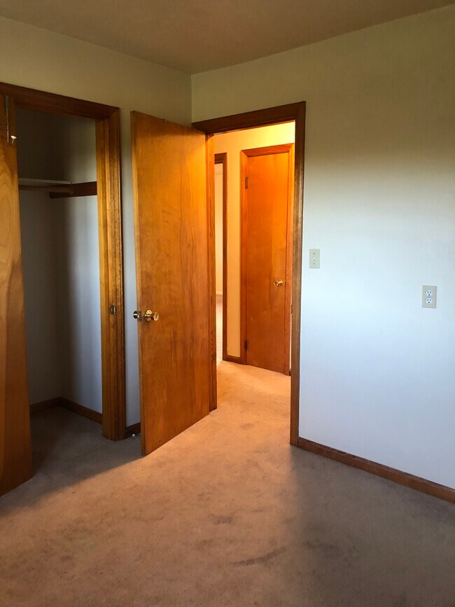 Building Photo - 10704 Moneta Rd