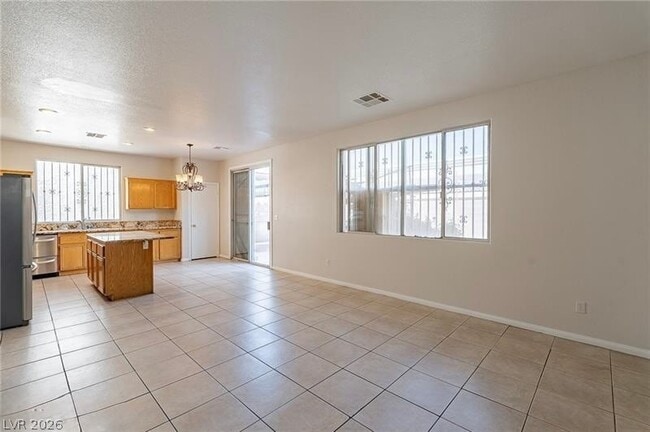 Building Photo - 3588 White Mountain St