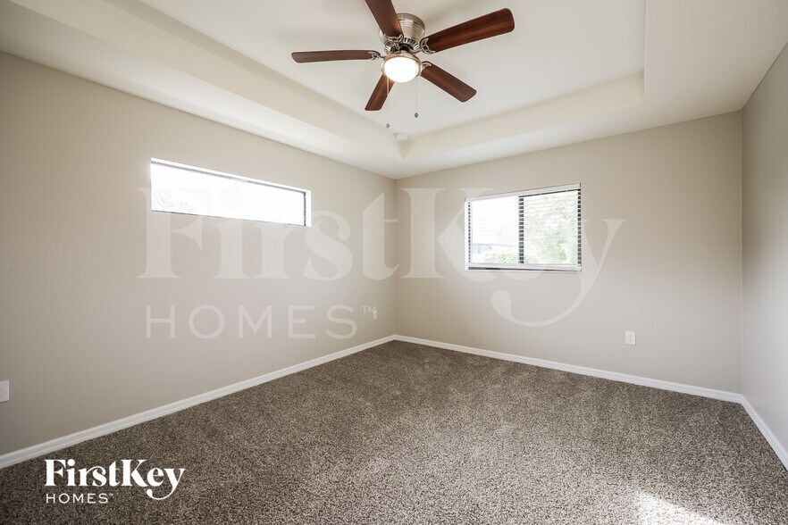 Building Photo - 209 SW 21st Terrace