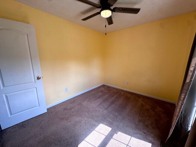 Building Photo - 109 Belle Boyd Dr