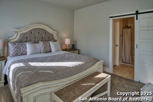 Building Photo - 1247 Green Hill Dr