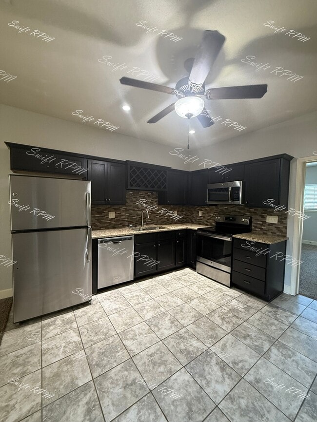 Building Photo - 2213 Burningwood