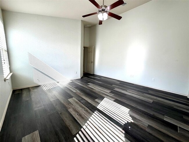 Building Photo - 500 Obsidian Ln