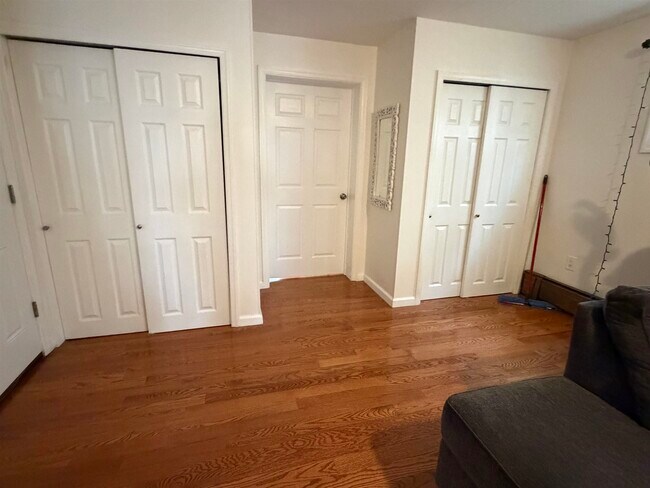 Building Photo - 72 Reservoir Ave