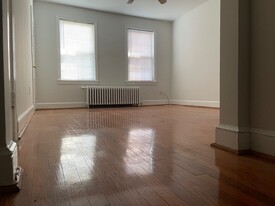 Building Photo - 204 21st St NE