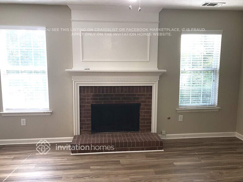 Building Photo - 1343 Dalesford Dr