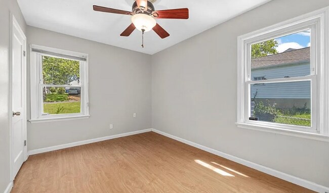 Building Photo - 35 St Sebastian Ln