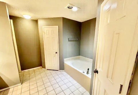Building Photo - Charming 3 Bed, 2 Bath Brick Home on Corner Lot – Fireplace, 2-Car Garage & Conveniently located!