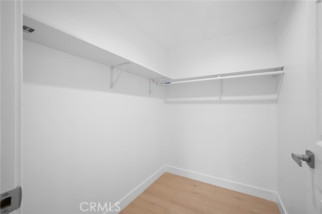 Building Photo - 1007 W Angeleno Ave