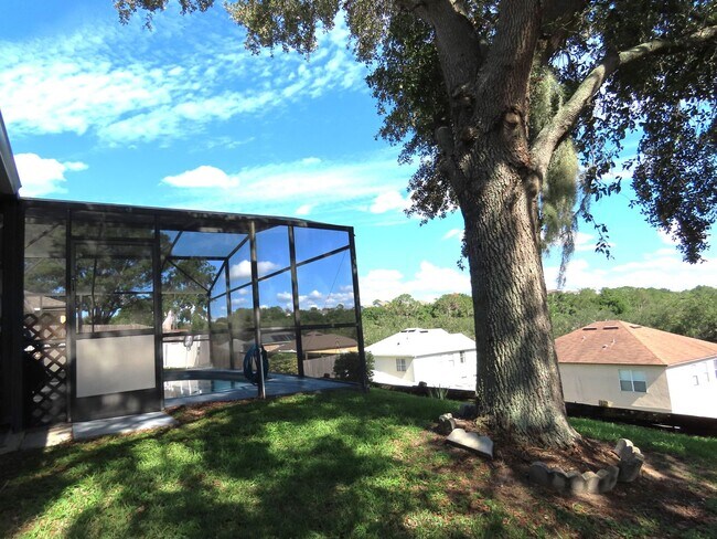 Building Photo - Spacious 4 Bedroom Pool Home Plus Addition...