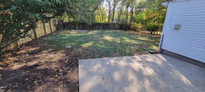 Building Photo - 803 W 84th St
