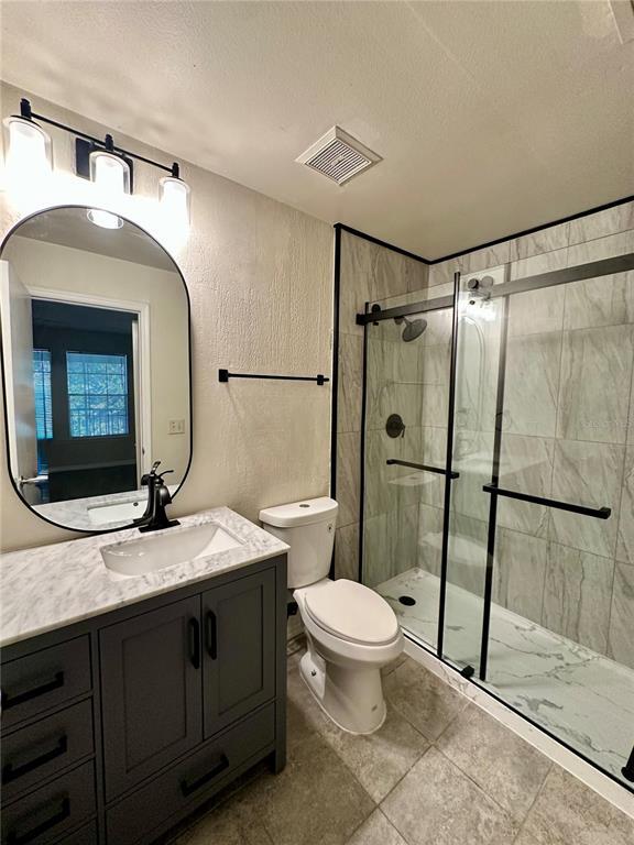 Building Photo - 5968 Westgate Dr