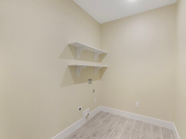 Building Photo - 327 Rd 5840