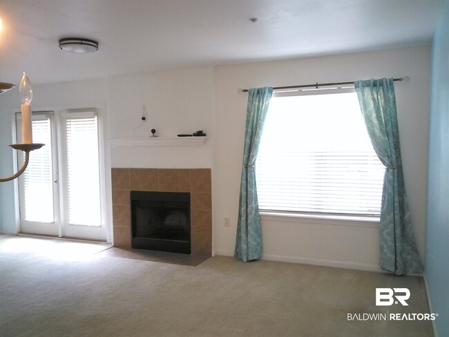 Building Photo - 1517 Regency Rd