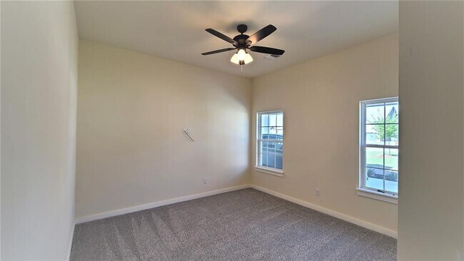 Building Photo - 108 Tralee Ln