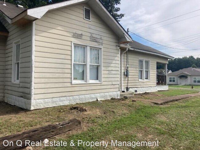 Building Photo - 2 br, 1 bath House - 1600 Aggie Rd