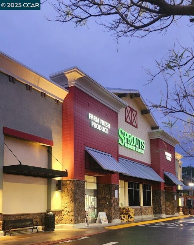 Building Photo - 2150 San Pablo Ave