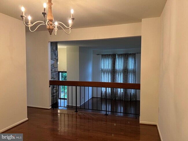 Building Photo - 8729 Sheridan Farms Ct