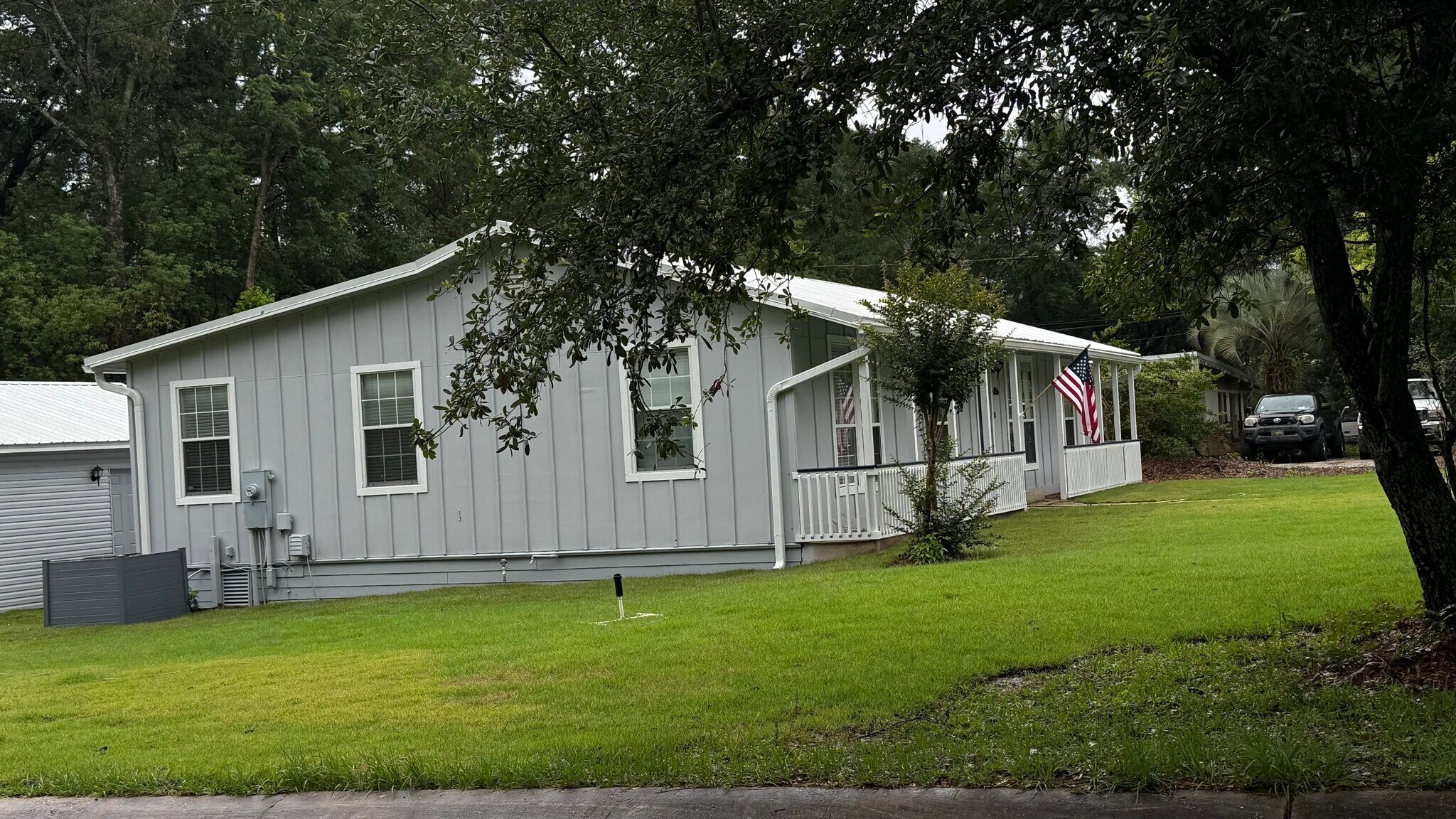 Building Photo - 656 Fairhope Ave