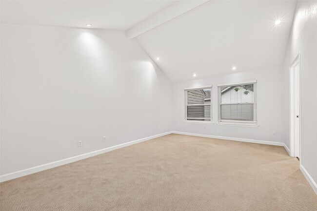 Building Photo - 12625 Memorial Dr