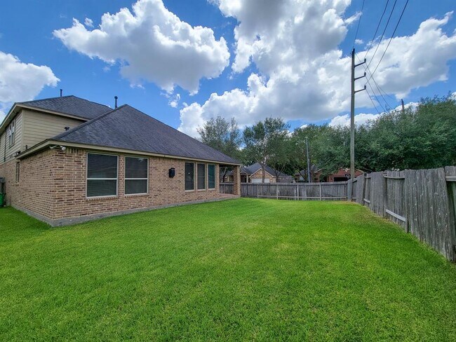 Building Photo - 2814 Bay Springs View