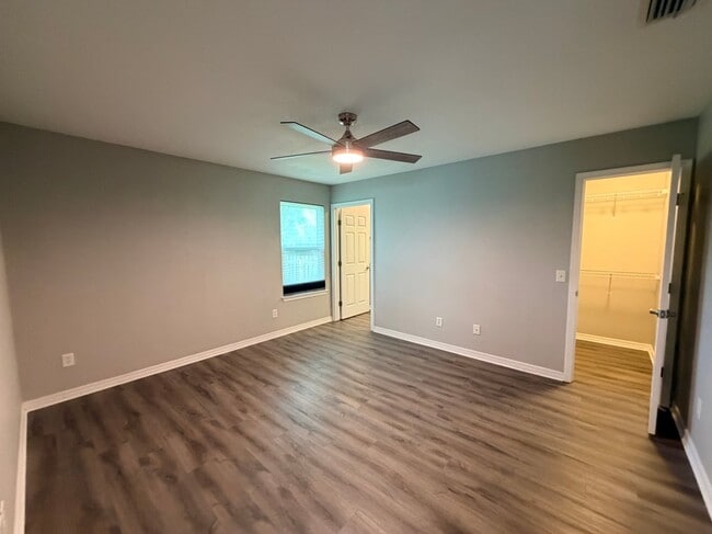Building Photo - 7738 Lola Cir