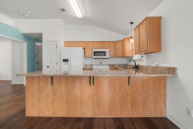 Building Photo - 5841 Last Big Tree Ln