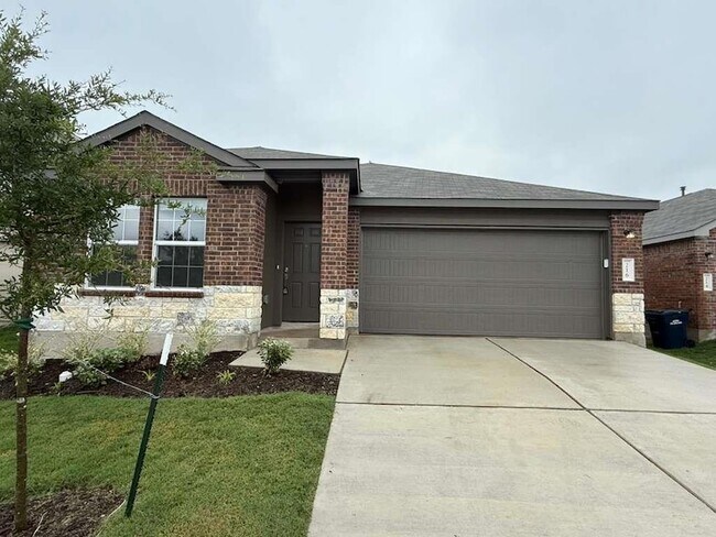 Building Photo - 216 Herald Dr