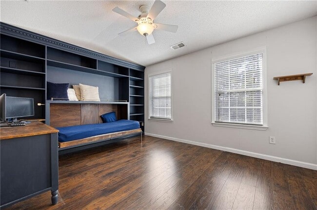 Building Photo - 134 Riverstone Commons Cir