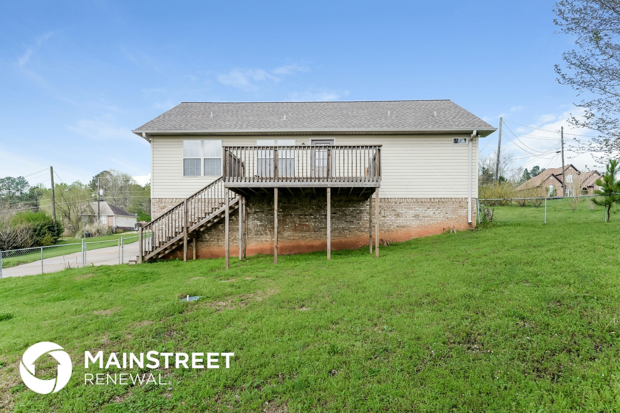 Building Photo - 650 Starlite Dr