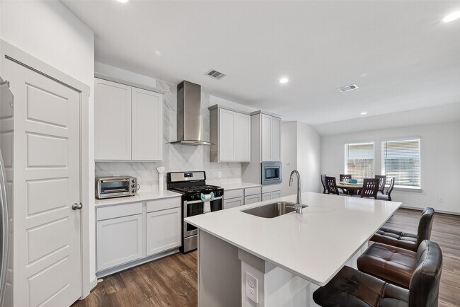 Building Photo - 2920 Stamford Hl Ln