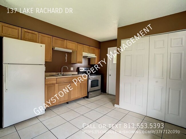 Building Photo - 137 Lake Rachard Dr