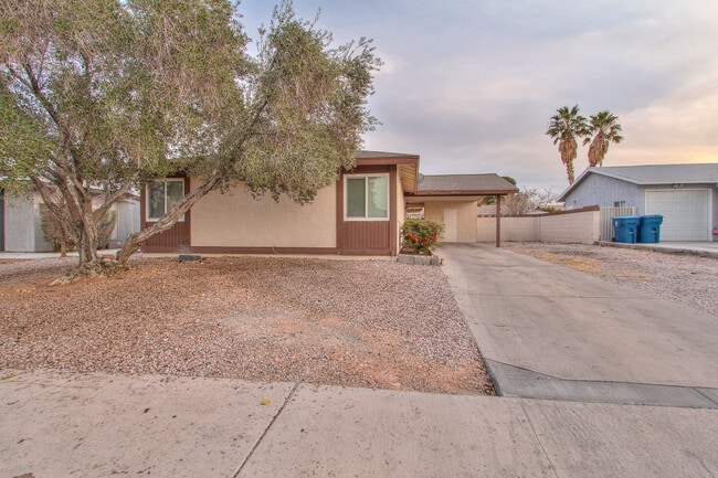 Building Photo - **COMING SOON 03/09/2025** Charming 3-Bedroom Single-Story Home with Oversized Backyard – No HOA!