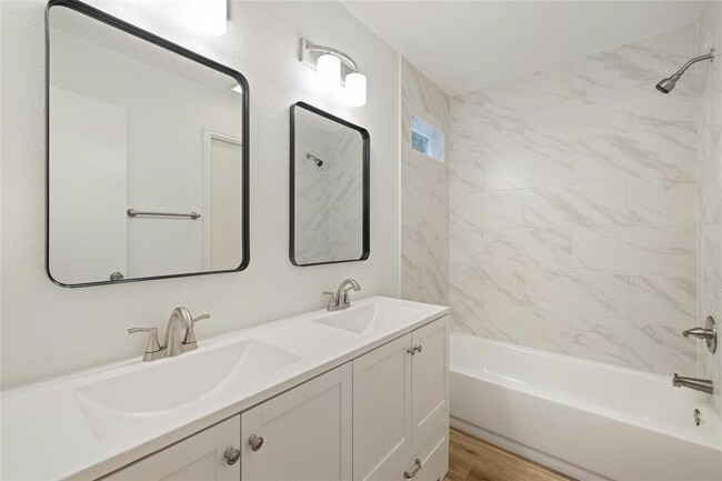 Building Photo - 605 Wild Briar Cv