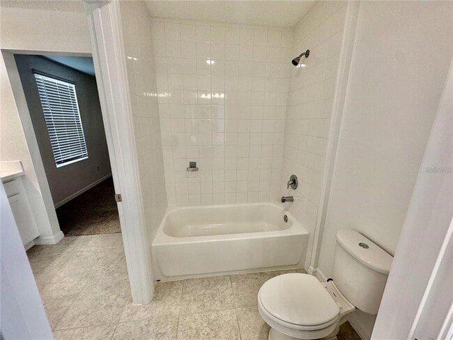Building Photo - 1707 Sanibel Dr