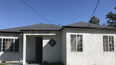Building Photo - 1423 W 106th St