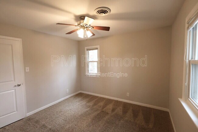 Building Photo - 401 Walton Park Rd