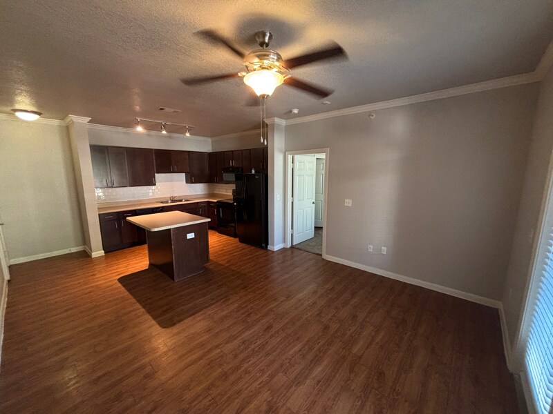 Building Photo - 1811 Medical Pkwy