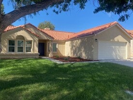 Building Photo - 1615 Windermere Ct