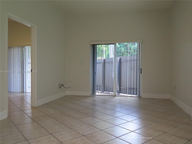 Building Photo - 1918 Brickell Ave