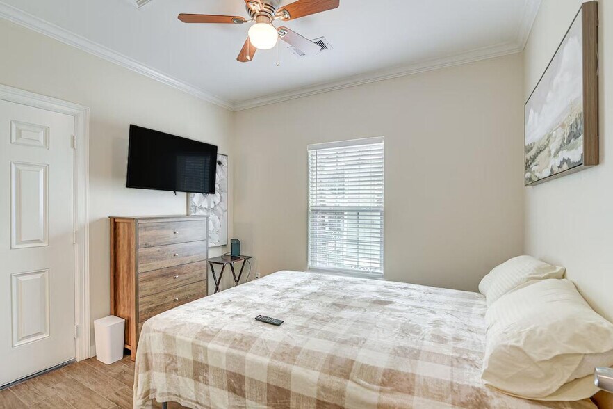 Building Photo - 1208 26th St