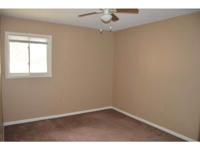 Building Photo - Lakewood Apartments: Premium location