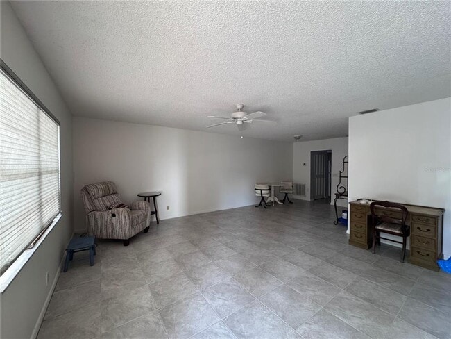 Building Photo - 100 El Camino Dr