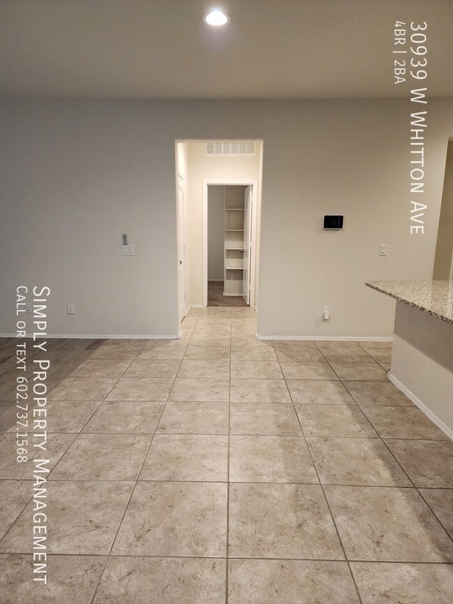 Building Photo - 30939 W Whitton Ave