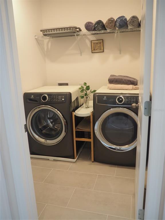 Building Photo - 216 Denali St