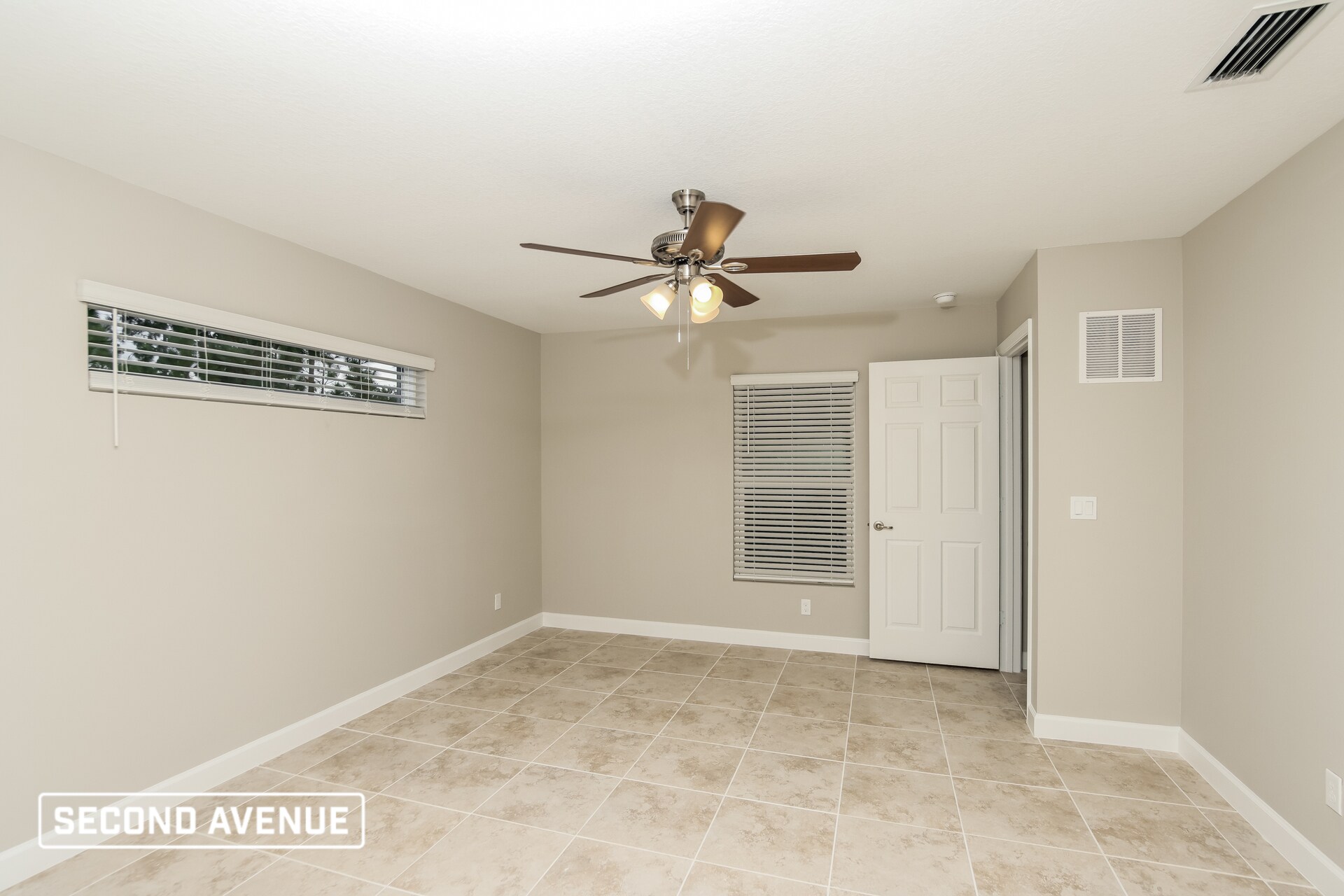 Building Photo - 447 Hallmark St SE