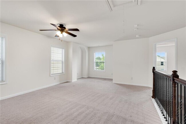 Building Photo - 4920 Breezewood Cir