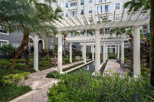 Building Photo - 700 S Harbour Island Blvd