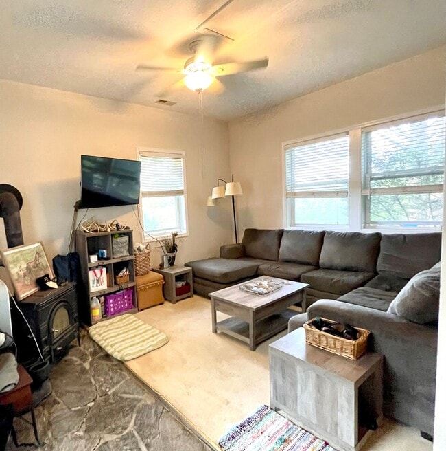 Building Photo - Available for the 2026-2027 lease term.