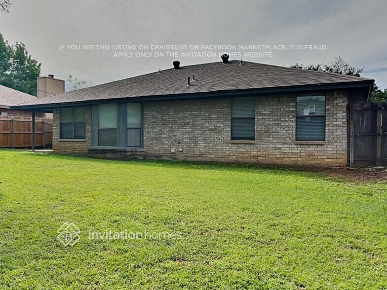 Building Photo - 2127 Chapel Downs Dr